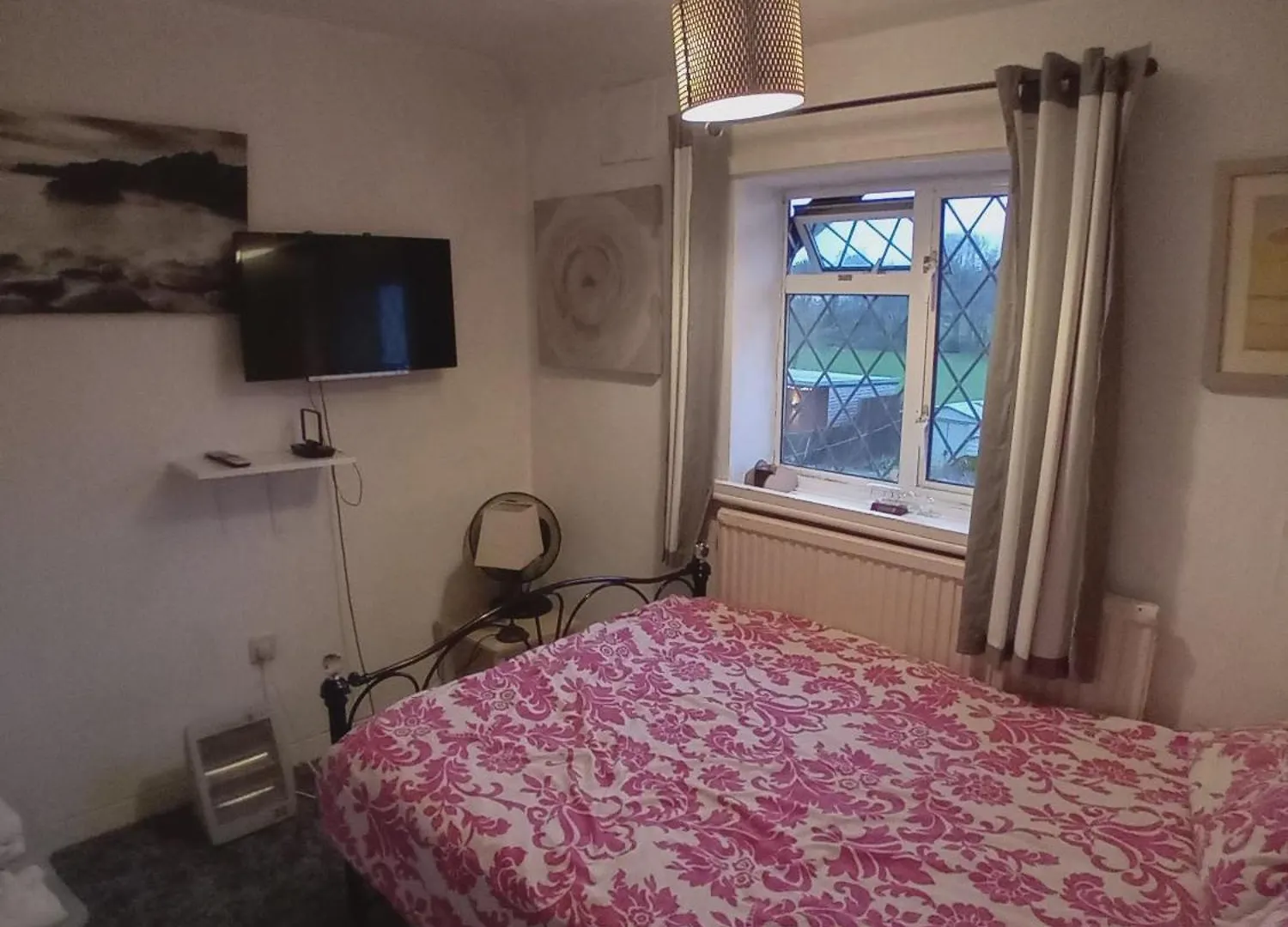 Homestay 42 Churchbury Rd Room 1 Eltham United Kingdom