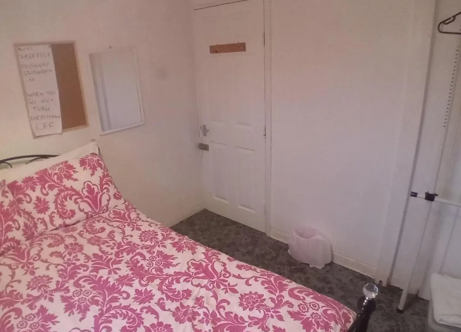 42 Churchbury Rd Room 1 Eltham 0*,  United Kingdom